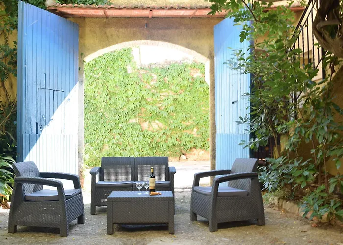 Les Glycines Tatil Evi Llupia